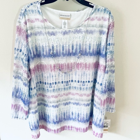 NWT Alfred Dunner "Isn't It Romantic" Ikat Biadere Crew Neck Top w/ Necklace -3X - Picture 2 of 12